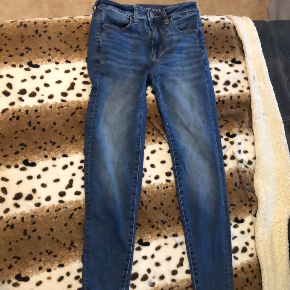 American Eagle Womens non distressed jeans